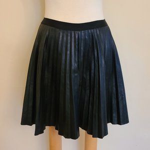 Vero Moda Josefine Vegan Leather Pleated Short Skirt